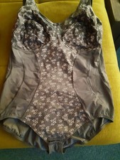 KORSELETT BODY ANITA KOMFORT GR. 95 H, NEU, GEMUSTERT