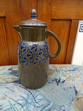 Braun Kanne Kunstabteilung