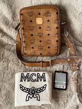 Nagelneue MCM-Umhängetasche