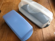 2x Tupperware