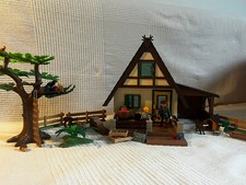 Playmobil 4207 Forsthaus mit Tierpflegestation mit viel Zubehör