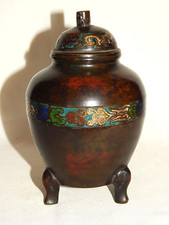 Altes Deckelgefäß Dose