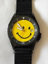 KAPITAL Smiley Face Uhr