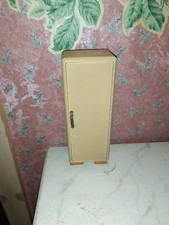 Alter Besen-Schrank-um 1940- Küche -Puppenhaus-Puppenstube 