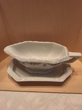 Kleine Sauciere mit Untersatz