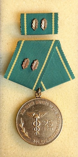 Auszeichnung ddr medaille - ddr:,