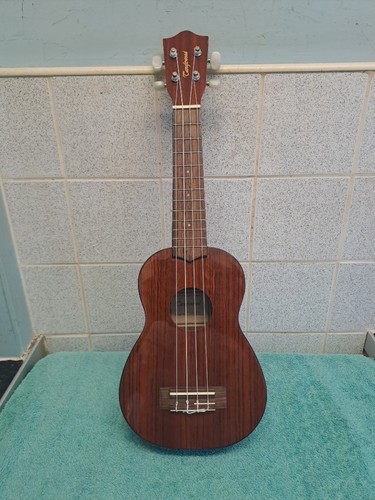 Tanglewood ukulele modell - -,