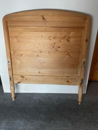 Antikes weichholz bett mit - antikes, weichholz-bett