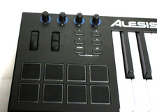 Alesis V25 USB Keyboard