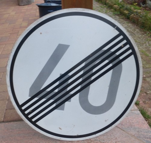 Altes verkehrsschild schild - altes,