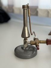 Bunsenbrenner Labor mit Schlauch, Druckregler und Anschluss