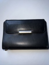 schwarze Geldbörse von