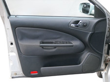 1x Octavia 1U Kombi Türverkleidung Verkleidung Tür vorne links 