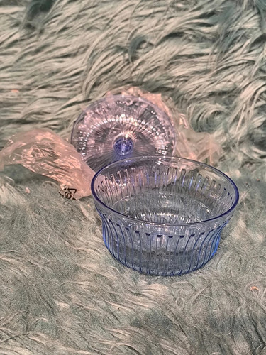 Tupperware - ,