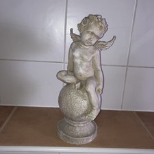 Engel Putte sitzt  28 cm Grau Creme Figur Grab Garten Putte, witterungsbeständig