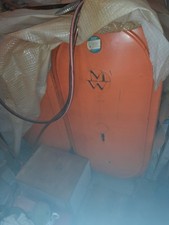 Heizöltank gebraucht 1000 Liter, Orange, guter Zustand, aus Stahlblech 