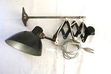 Scherenleuchte-Tischleuchte