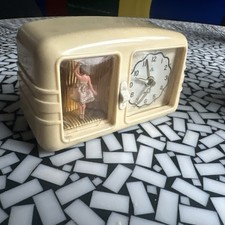 PETER-WECKER AUS DER MITTE DES