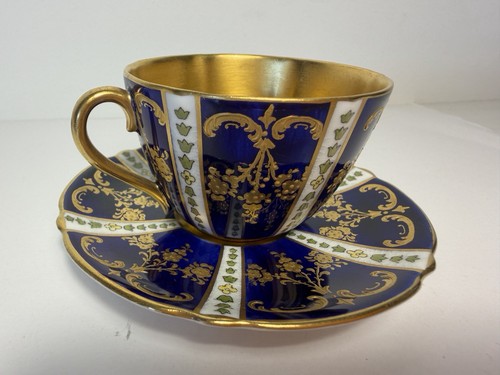 Antike royal doulton - antike, vitrine