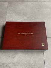 Edle Echtholz Münzkassette für Gedenkprägungen „Die Bundeskanzler seit 1949“