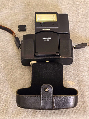 Minox mit blitzlicht und - mit,