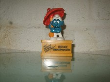 55134 SchirmSchlumpf   Dreirecksockel Sockel Schlümpfe Schlumpfine