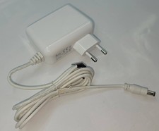 15 Volt-Netzteil UP0301B-15PE