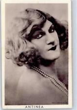 51292129 - Antinea Frau