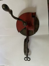 Bohnenschneider Schnibbler mit Tischzwinge antik Eisen alt Dachbodenfund