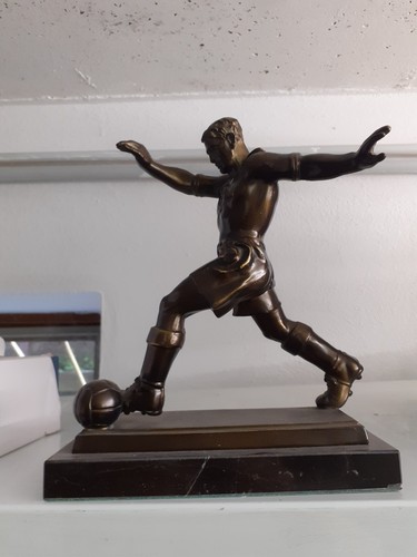 Massive bronze fußballfigur - massive,