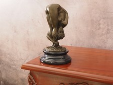 Erotische Bronzefigur „Weiblicher Akt“ – Handgegossene Kunstskulptur aus Bronze