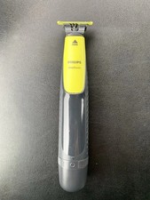 Top Philips OneBlade Elektrischer Bartschneider Rasierer QP2510 Netzteil