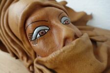 Wandmaske Beduinin Leder schöne Ledermaske Beduine Lederbild Handarbeit 70x43 cm