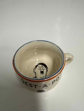 KURIOSES SAMMELTASSE KERAMIK 2. WELTKRIEG Gets-A-poo