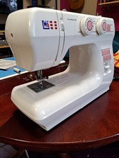 Für Einsteiger ein Muss.  Einsteiger/Anfänger Nähmaschine W 6 N1615