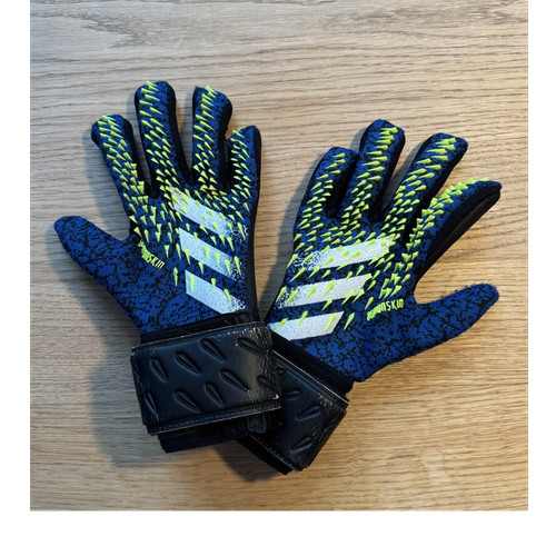 Adidas predator - adidas,