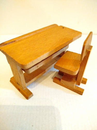 Altes holzspielzeug schulbank - altes,