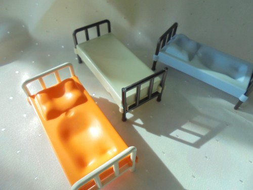 Playmobil krankenhaus bett - 1,