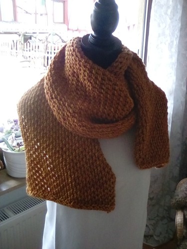 Handarbeit gestrickter schal - handarbeit-,