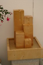 Brunnen Säulenförmig aus