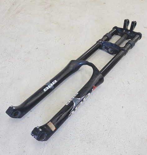 Marzocchi bomber 888 - rv, fork