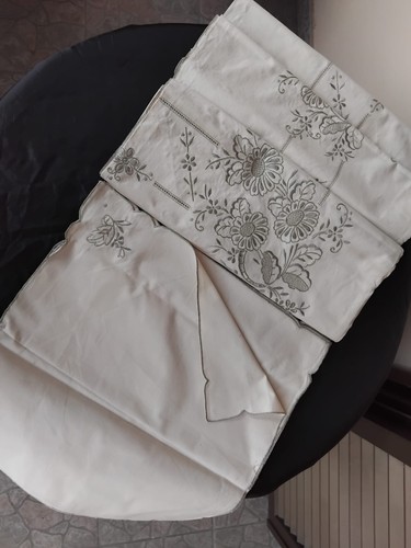 Tischdecke bestickt - , 12