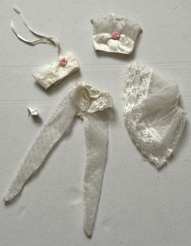 Barbie fancy frills fashion - fancy,