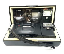 Olympus XA mit Blitz A11