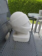 Kunst Kopf Skulptur aus Bimsstein