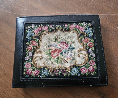 Petit point - point, (lupenstickerei)
