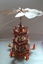 Weihnachtspyramide, ca 45 cm hoch , 3 stöckig , markenlos mit Karton