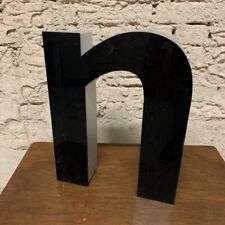 Buchstabe "n" Leuchtbuchstabe