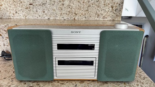 Sony 2000 design personal - sony,