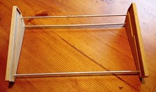 Für Roland MC707  stabiler Holzständer mit Fräsungen Stand Holz Top Zustand